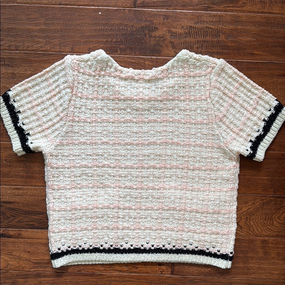 Anthropologie Cream and Black Textured Top, size small - Picture 2 of 3